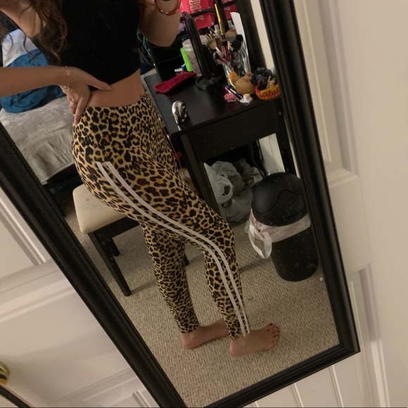 Leggings - Picture 2 of 3